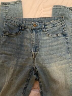 H&M Light Blue Women’s Skinny Jeans